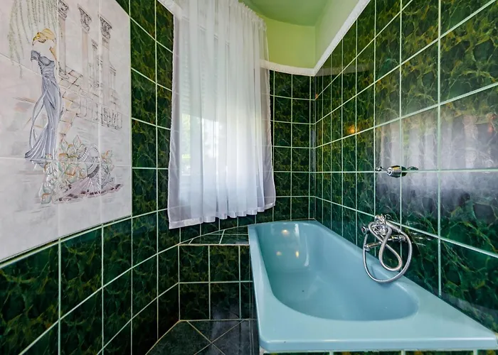 Big Thuja By Interhome Villa *